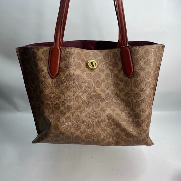 Coach Willow Tote In Signature Canvas C0693 Retail $350 Good Condition - Picture 1 of 8